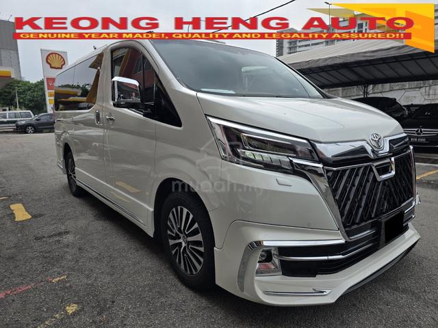 2022 Toyota GRANACE 2.8G Diesel Turbo 9 Seat Pilot - 1