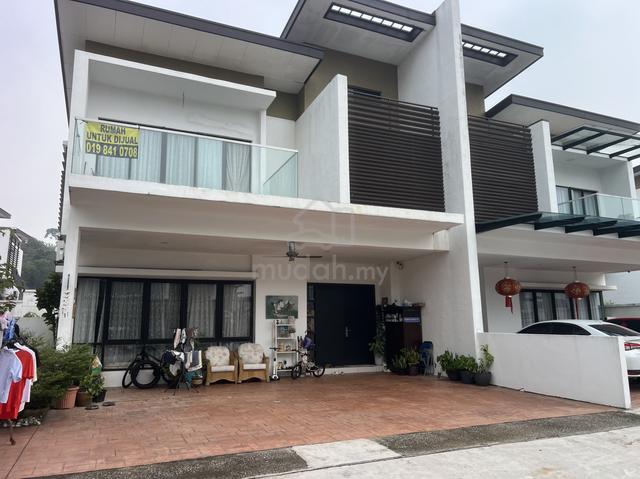 Semi Detached House 1