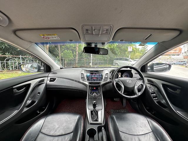 2015 Hyundai ELANTRA 1.8 PREMIUM FACELIFT (A) - 5
