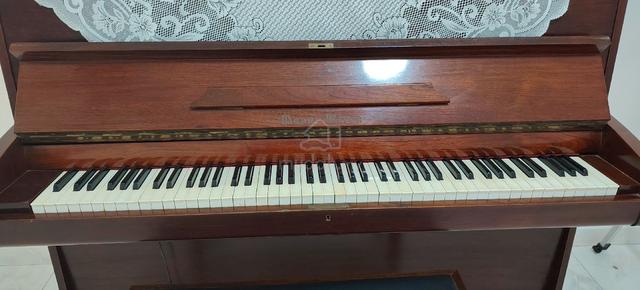 Carousel Image