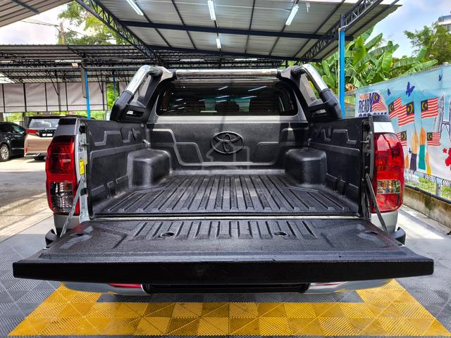 Toyota HILUX 2.4 G (A) 4X4 DUAL CAB E.SEAT WARANTY - 3