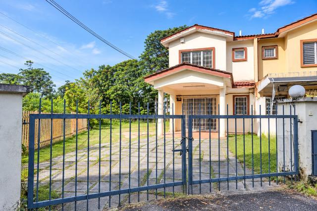 FREEHOLD 2 Storey Corner House 3500sf Land Size. Bukit Permata Gombak 1