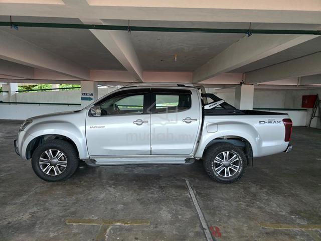 2016 Isuzu D-MAX 3.0 V-CROSS 4X4 (A) - 2