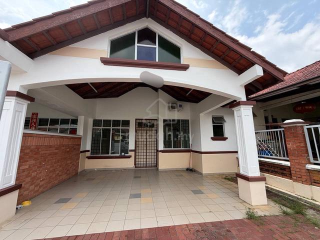R1900/Jalan Bukit Impian/Skudai/Single Storey/4Bed/Partial Furnished 1