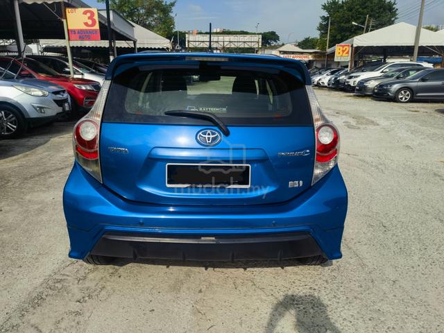 2012 Toyota PRIUS C 1.5 TRD SPORTIVO (A) ONE OWNER - 5