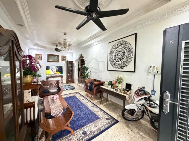 Jalan Meranti Taman Rinting Masai - Renovated Unit Below Market Value 1