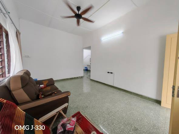 Port Klang 1 Storey Corner 33x75 Newly Refurbished Good Condition 1