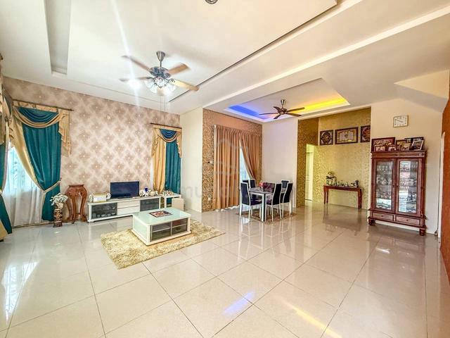 (RENOVATED) 2 Storey Semi D Warisan Puteri, Sikamat Seremban 1