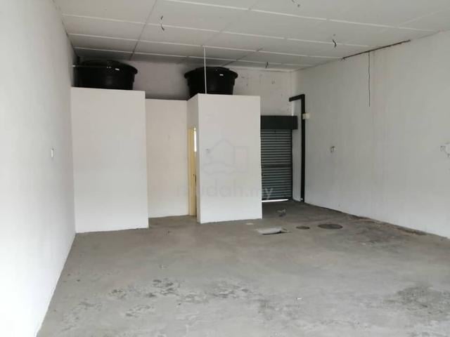Single Storey Shop in Taman Seri Kapar for Sale 1