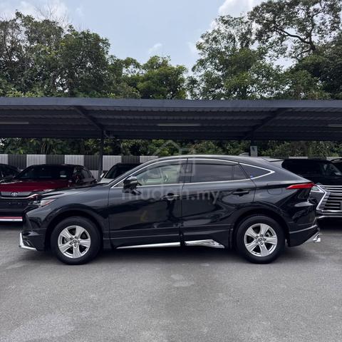 2022 Toyota Harrier 2.0 S Japan Spec - 3