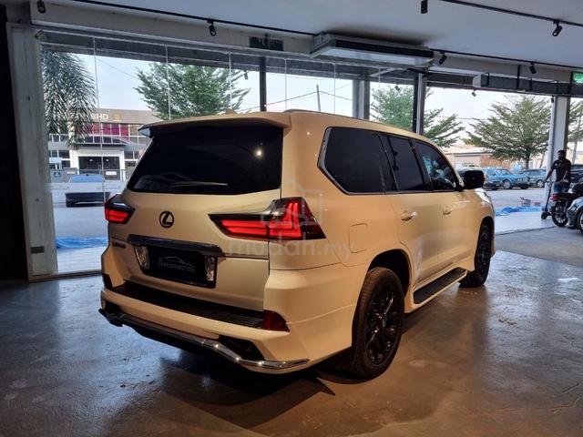 2015 Lexus LX570 5.7 V8 (A) - 3
