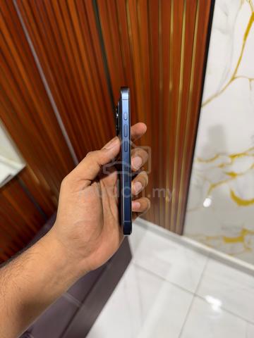 iphone 15pro 128gb - photo 2 of 6