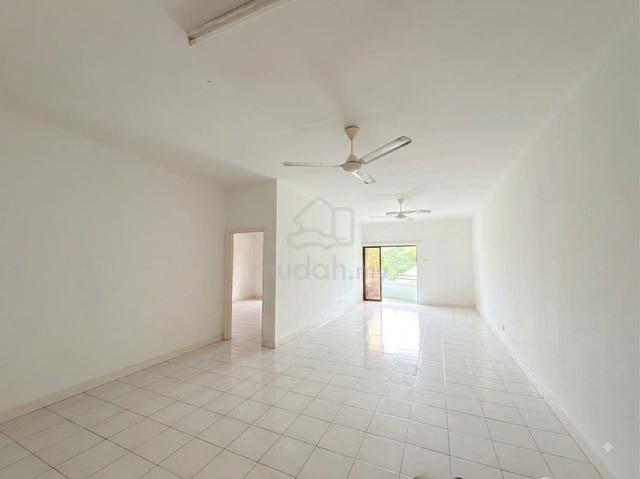 The Colonnades Condominium 1