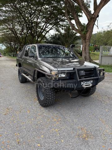 2001 Toyota HILUX 2.8 MY00 LN166R (M) - 2