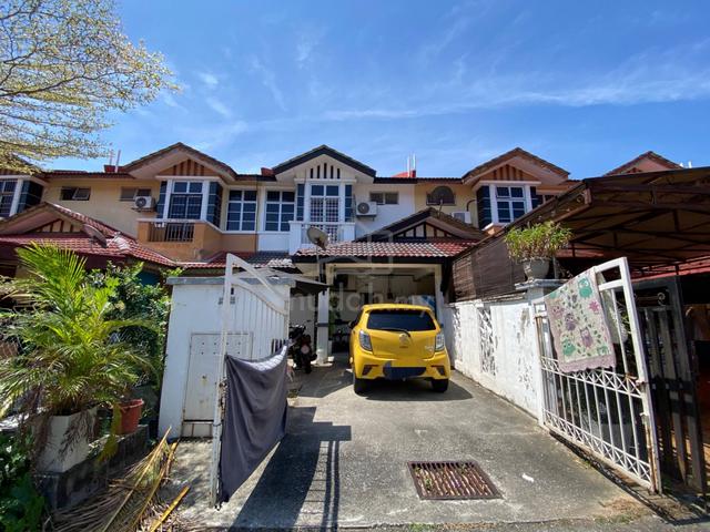 CANTIK Double Storey Terrace House Seksyen 3 Bandar Baru Bangi 1