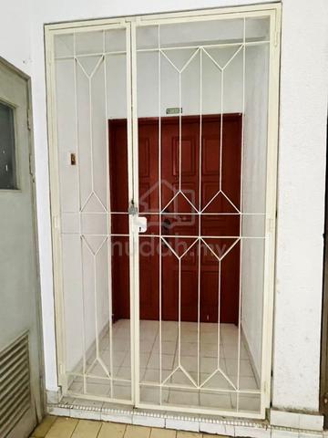 Ixora Apartment (Jalan Tun Razak) 1