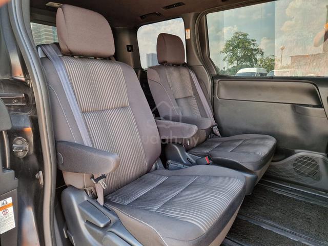 2019 Toyota VOXY 2.0 KIRAMEKI II SUNROOF FULLON - 5