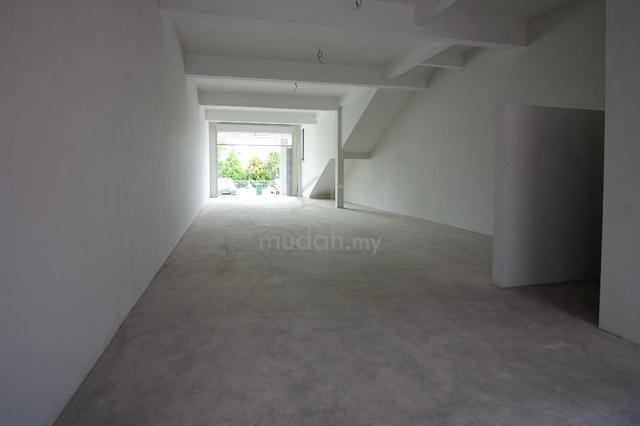 Shoplot Taman Perindustrian Krubong near Mcd, Stadium Hang Jebat 1