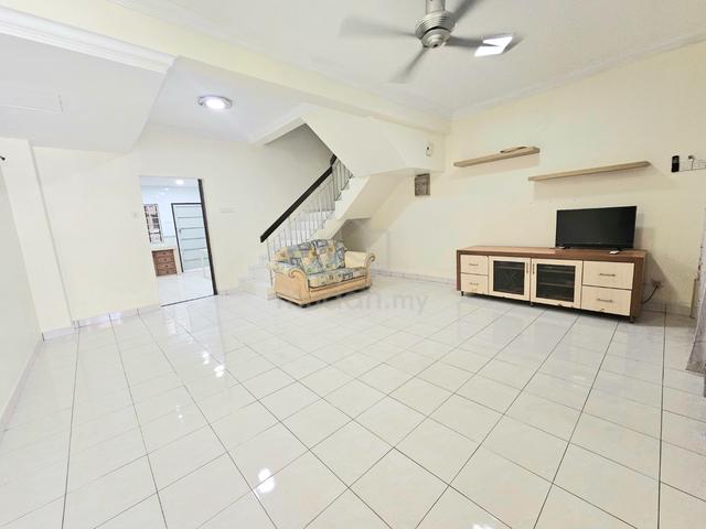 2 Storey House @ Taman Puchong Utama 1