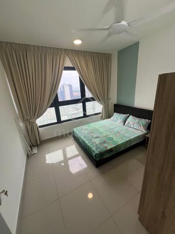 M Vertica Big Middle Room For Rent Female Only, Near LRT/MRT Maluri 1