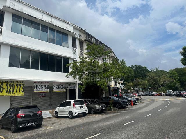 GROUND FLOOR 🔥 HOT AREA  Shoplot Bandar Seri Putra Bangi Kajang 1
