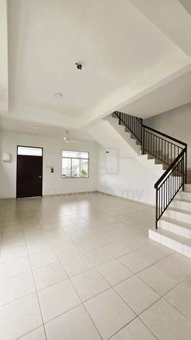 [MURAH]  Scientex Jenjarom NEW UNIT HOUSE!! MUST SEE!! VERY NICE HOUSE 1
