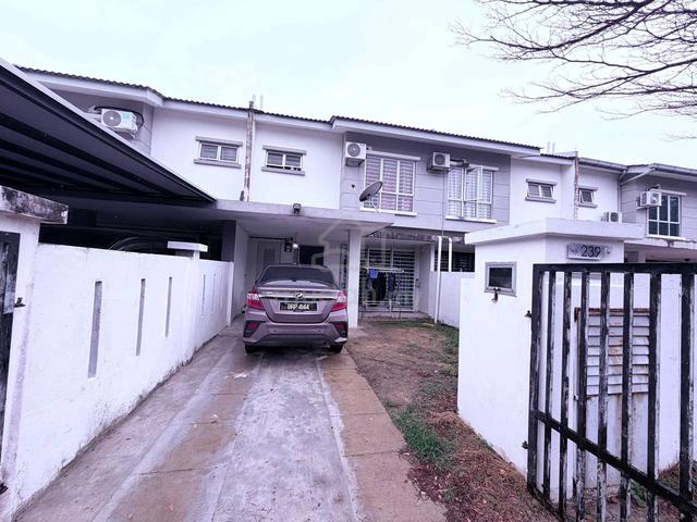 Freehold and Renovated Double Storey House Taman Idalia Timur,Nilai 1