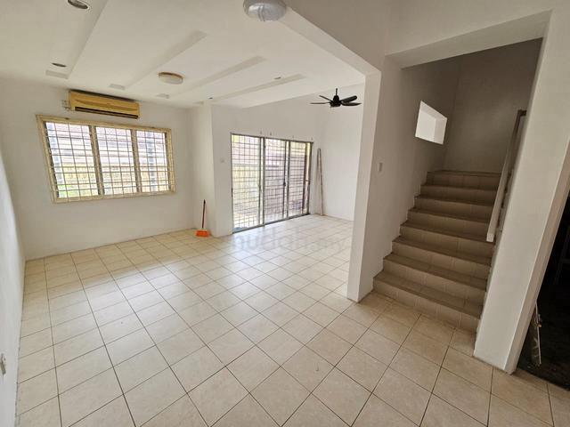 Extra Land Renovated 2.5 Storey Landed House PUJ 4 Taman Puncak Jalil 1