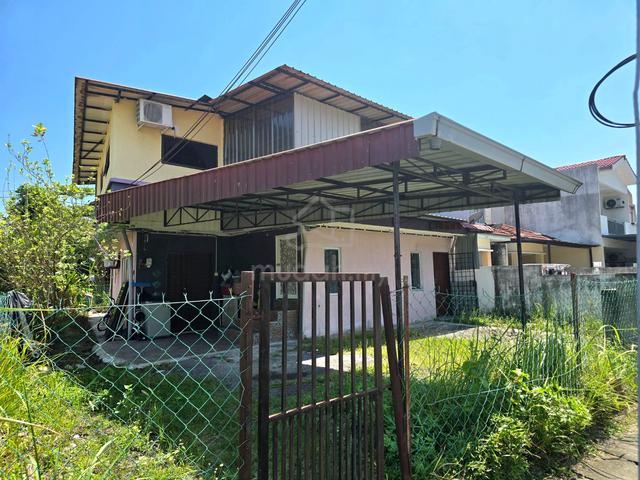 END LOT, FACING OPEN Double Storey Terrace La Cottage Putra Perdana 1