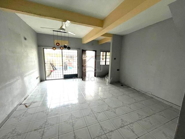 Below Market Double Storey House Usj 1, Taman Subang Permai, Subang Ja 1