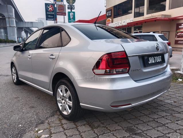 2016 Volkswagen VENTO 1.6 TRENDLINE (A) - 4