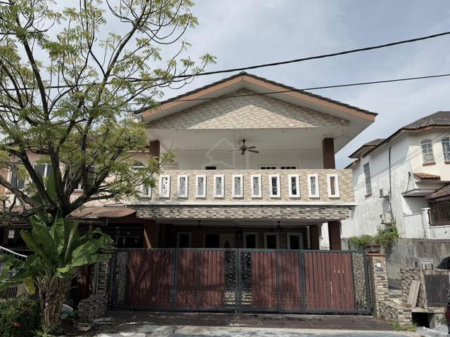 RENOVATED! End Lot Double Storey Impian Gemilang Saujana Impian Kajang 1