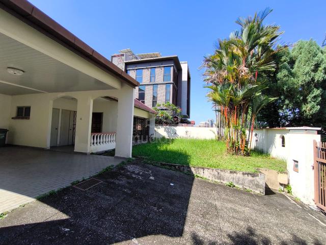 Bungalow Taman Tun Dr Ismail 1