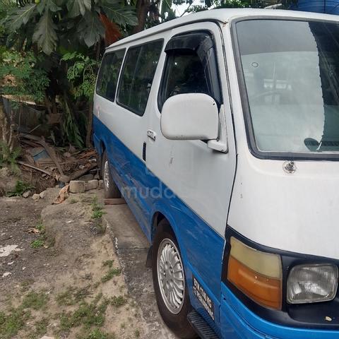 2001 Toyota HIACE 3.0 (M) - 3