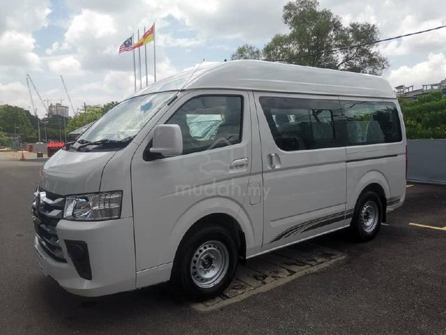 2026 Foton VIEW C2 10 Seater Window Van - 4