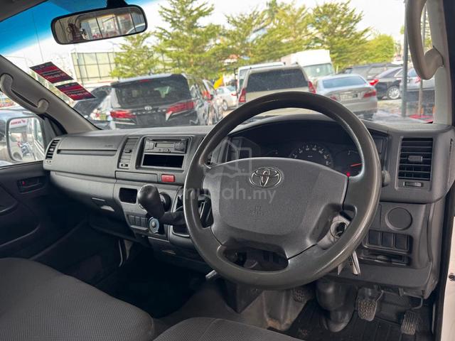 2020 Toyota Hiace Panel Van (M) Boleh Loan - 4