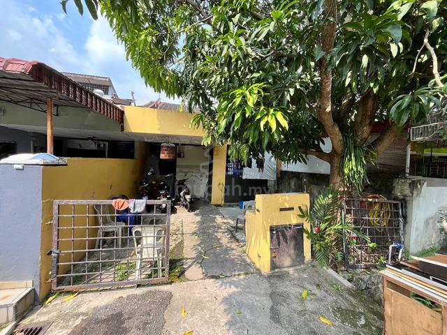 CHEAPEST TERMURAH Single Storey Terrace Jalan Prosa TTDI Shah Alam 1