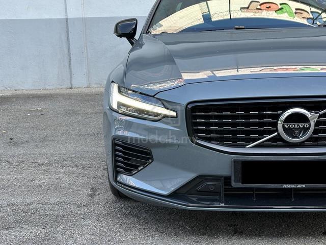 Volvo S60 RECHARGE T8 R-DESIGN 2.0L (A) - 4