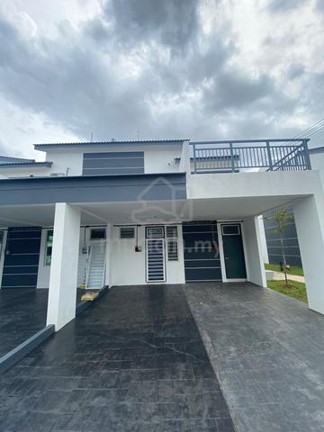 [GROUND FLOOR + END LOT] Kita Bayu Townhouse Cybersouth Dengkil 1