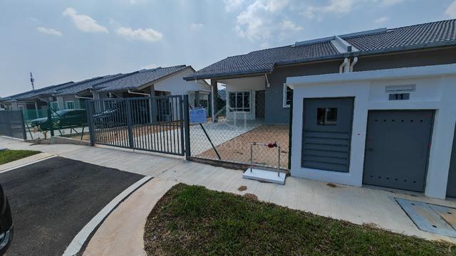 Brand New Single-Storey Superlink 26’ x 75’ @ IRIZ, Proton City 1