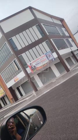 shop lot  1
