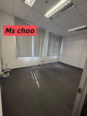 D Piazza shop office 1100 sq ft facing main road 1