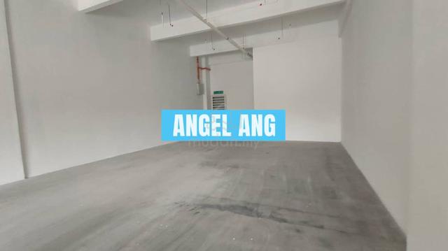 Facing Main Road shop lot for rent - Golden Triangle 2 Bayan Lepas 3