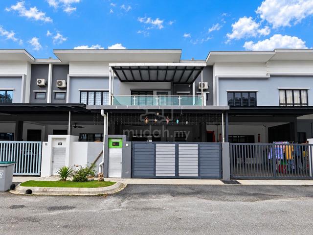 Below Market Double Storey Terrace Taman Penaga Mewah, Sikamat 1