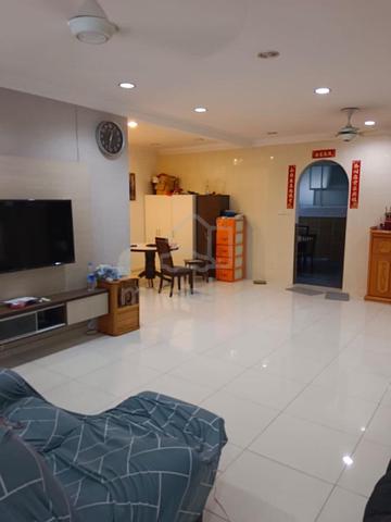 Full loan 2.5storey renovated nadayu 92 kajang 1