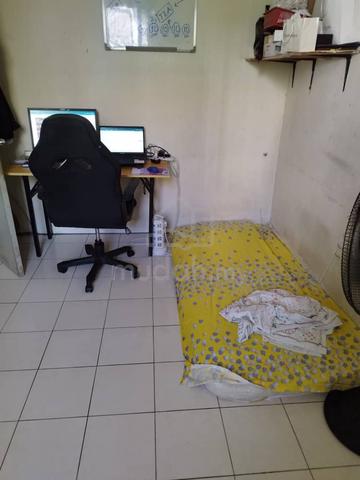 Housemate Kemasukan Mac 2025 1