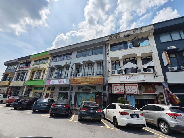 3 sty Shop lot in Taman TTDI Jaya Shah Alam Jalan Opera Section U2 4