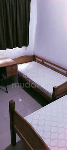 Nadayu 801 Middle Room For Rent, Mixed Gender Only, Brand New Unit 1