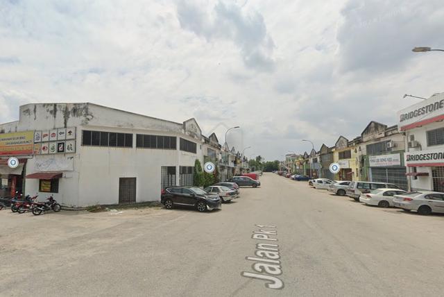 Facing Main Road 2 Storey Shop for Sale @ Wangsa Melawati, KL 1