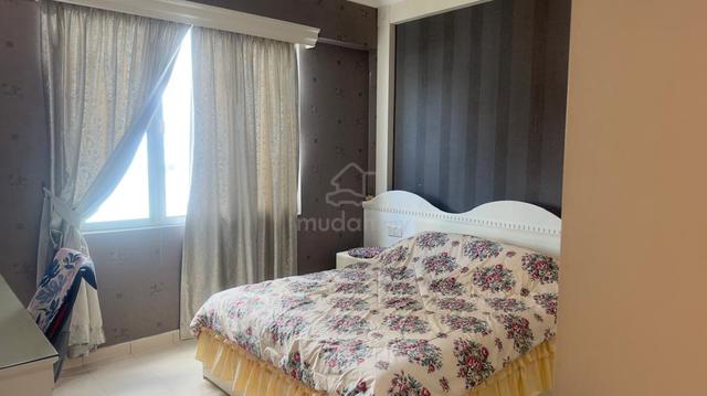 LOW DENSE 👍🏻👍🏻👍🏻 Female Master Room at Tg Bungah (Free Parking) 1